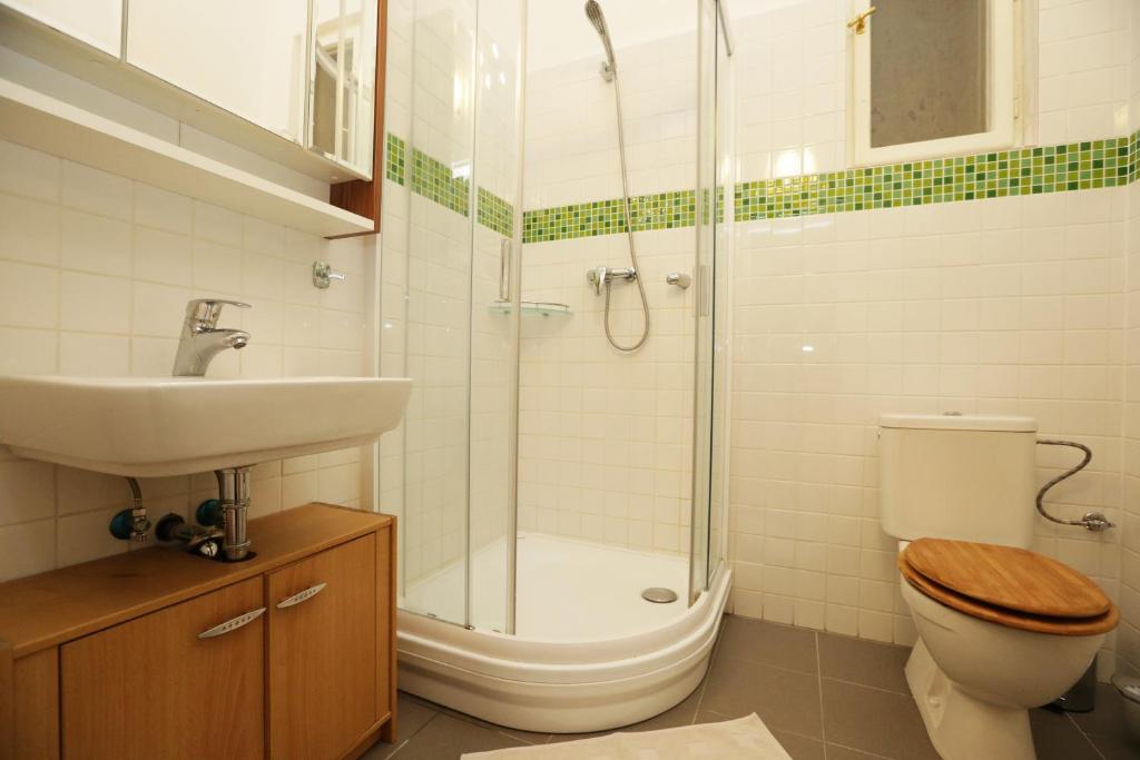 Greg Apartments Kampa Prague - 4