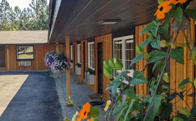 Lake Village Lodge, Coeur d'Alene (updated prices 2024)