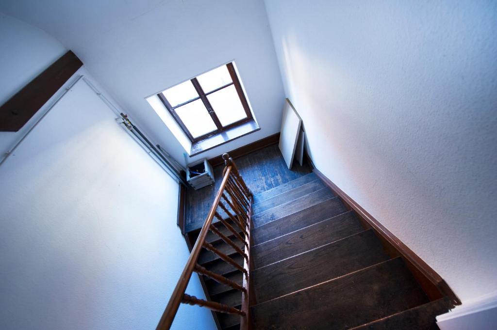 BIG MAMA with mobile aircon, free parking - 13