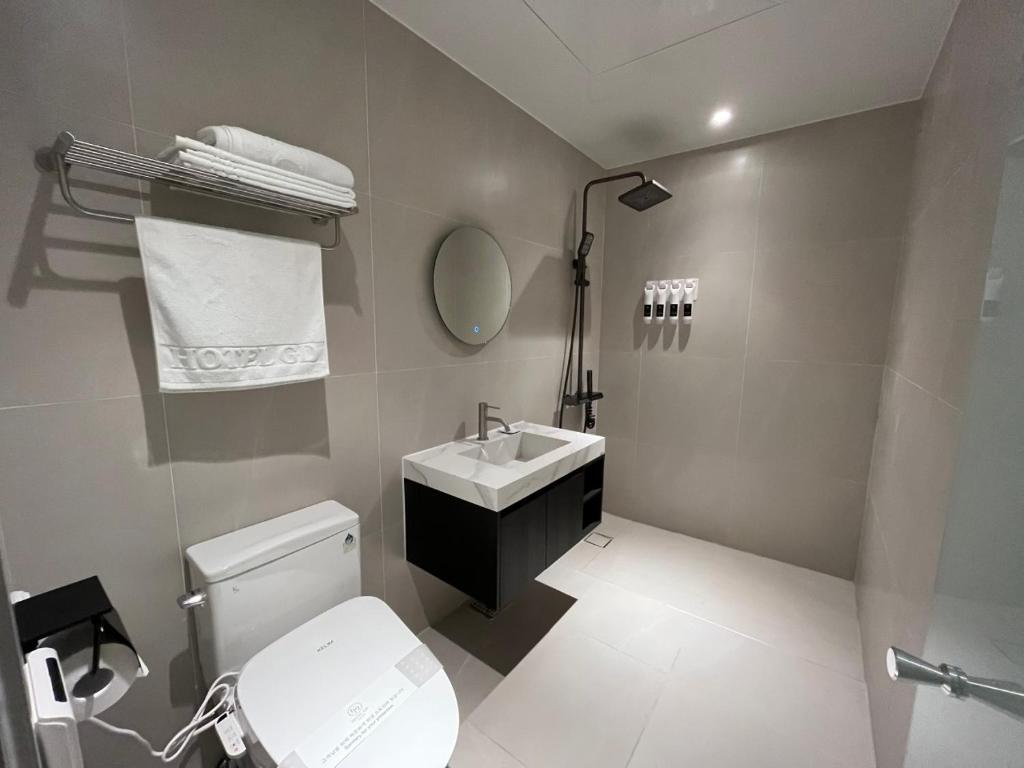 Koupelna v ubytování GD Hotel