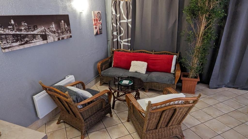 Chambres d'hôtes Les Lits des Fées - Double Room With Private Bathroom