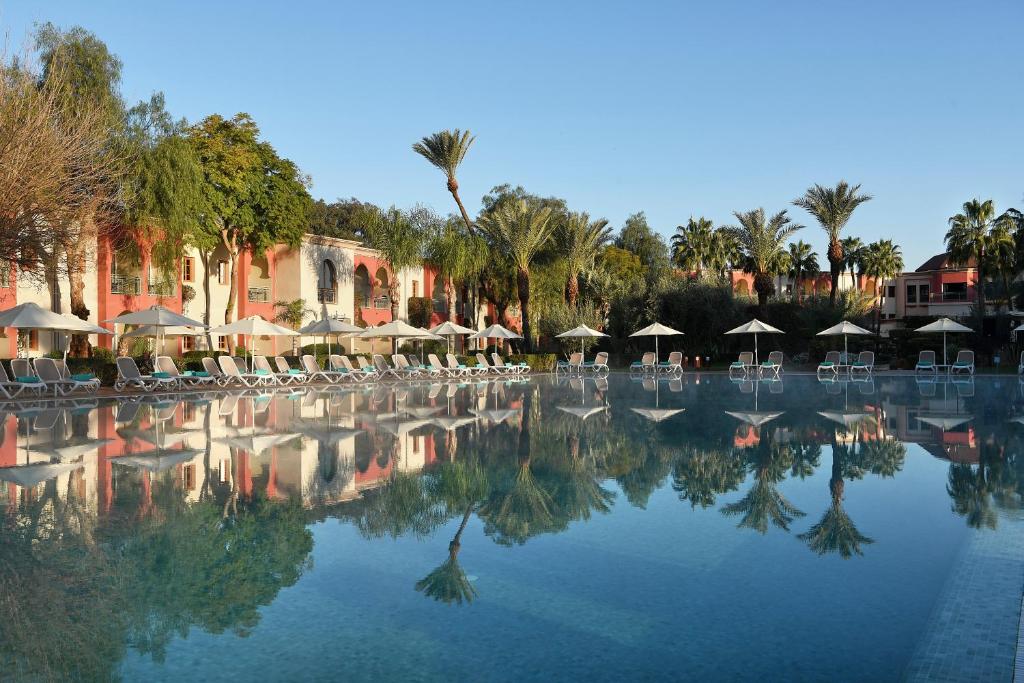 Bazén v ubytování Iberostar Waves Club Palmeraie Marrakech All Inclusive nebo v jeho okolí