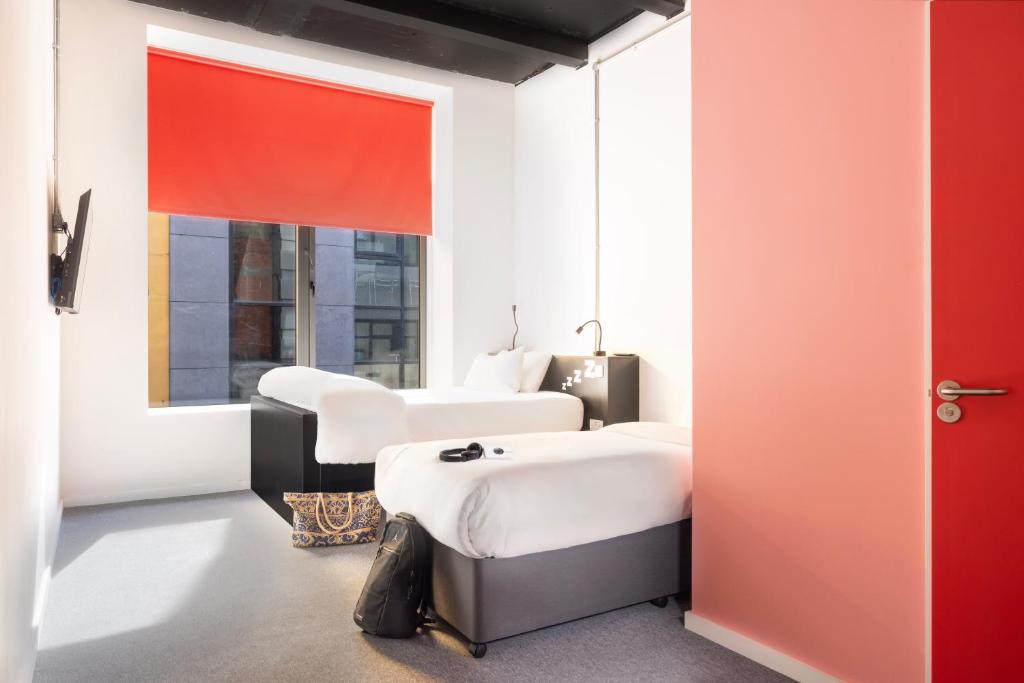 REZz Temple Bar, Dublin - Resim 30