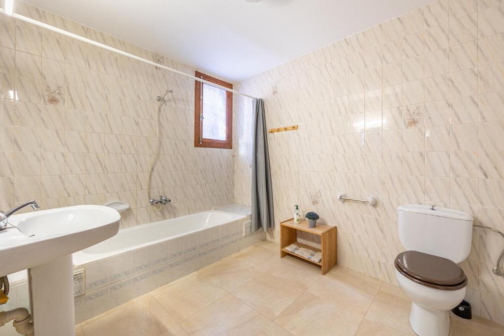 Koupelna v ubytování Casa Rural La Clau