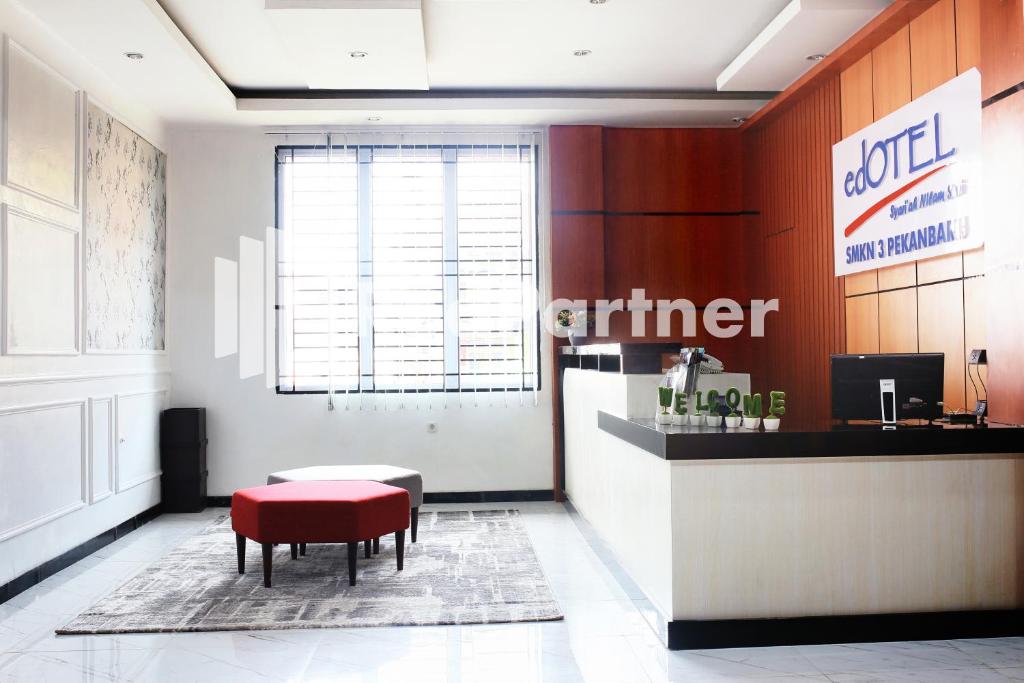 Fotografie z fotogalerie ubytování Edotel Syariah Nilam Sari Mitra RedDoorz v destinaci Pekanbaru