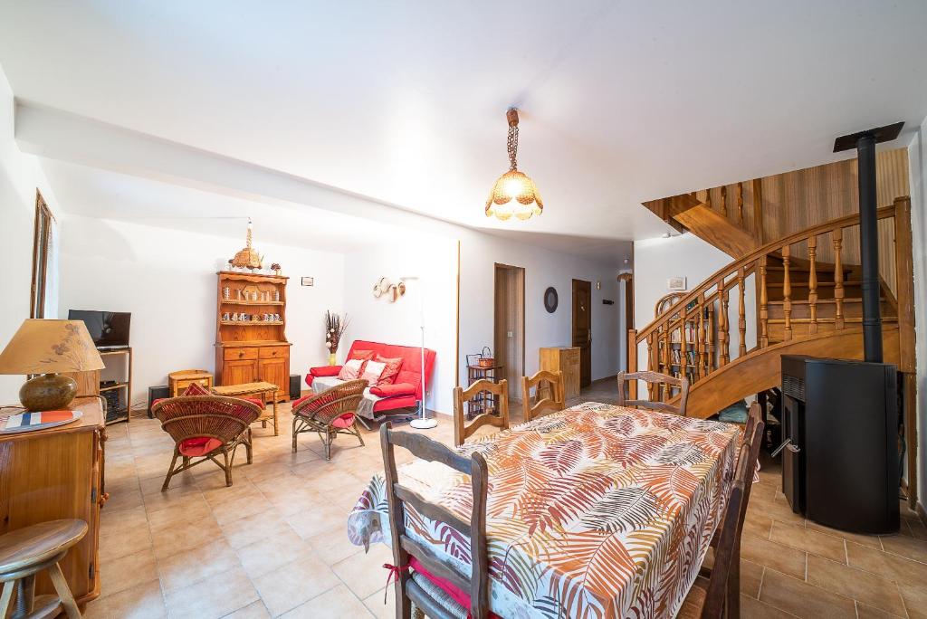Część wypoczynkowa w obiekcie Chez Colette - Maison proche plage pour 8