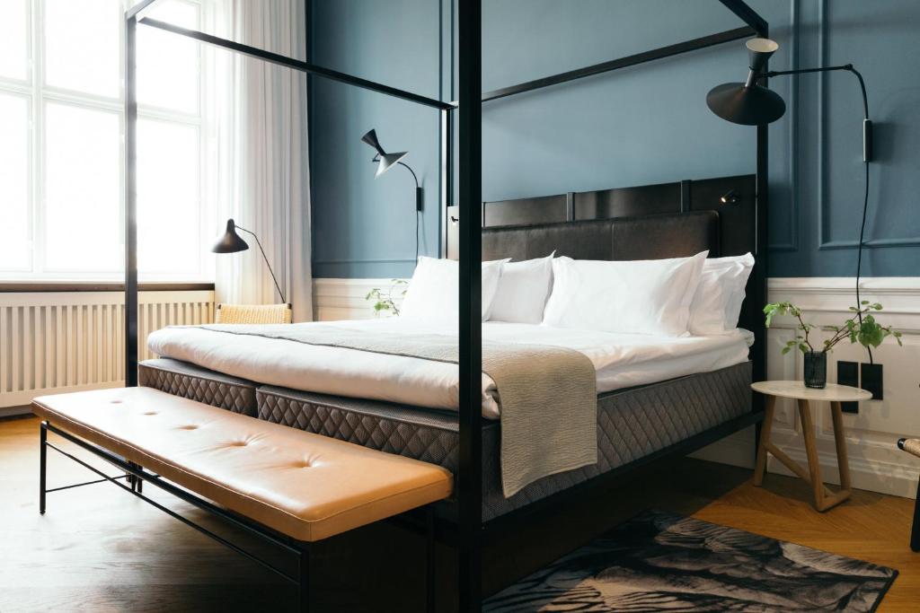 Postel nebo postele na pokoji v ubytování Nobis Hotel Copenhagen, a Member of Design Hotels™