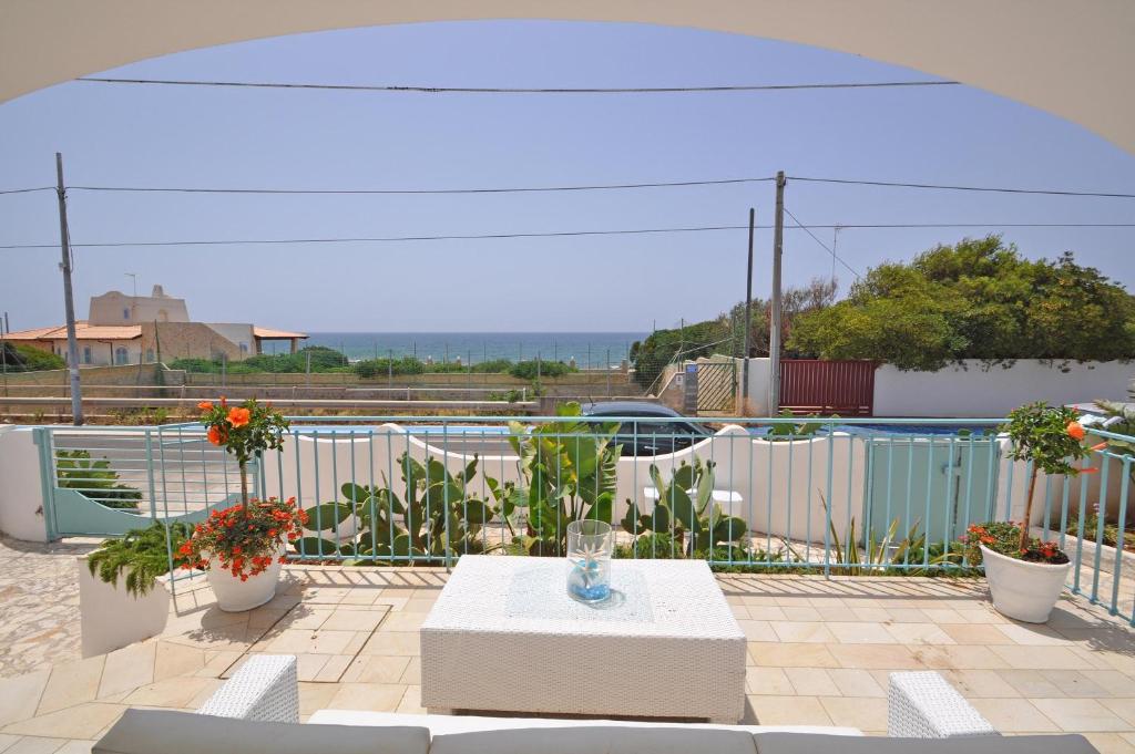 A balcony or terrace at Villa Esador by BarbarHouse