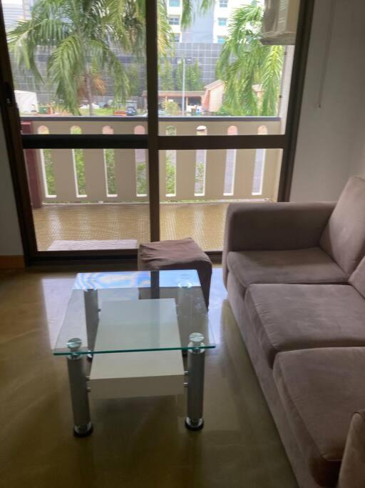 Posezení v ubytování Joyful Esplanade City Stay
