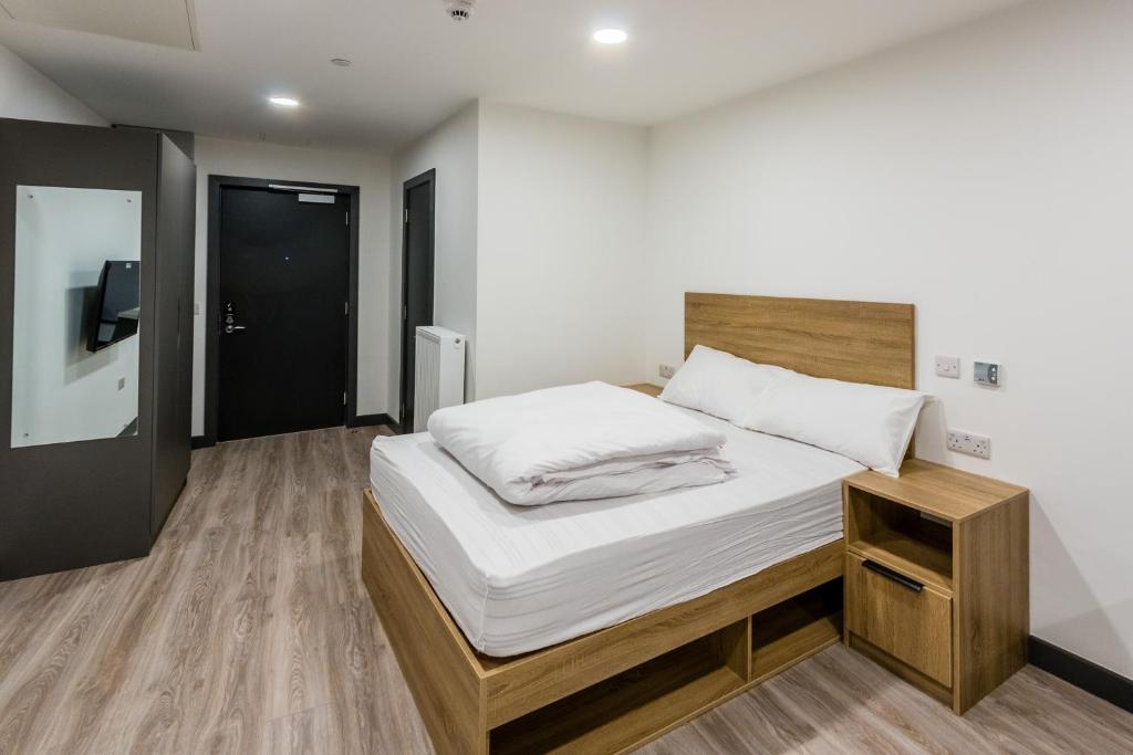 Postel nebo postele na pokoji v ubytování Destiny Student - Broga House Cork