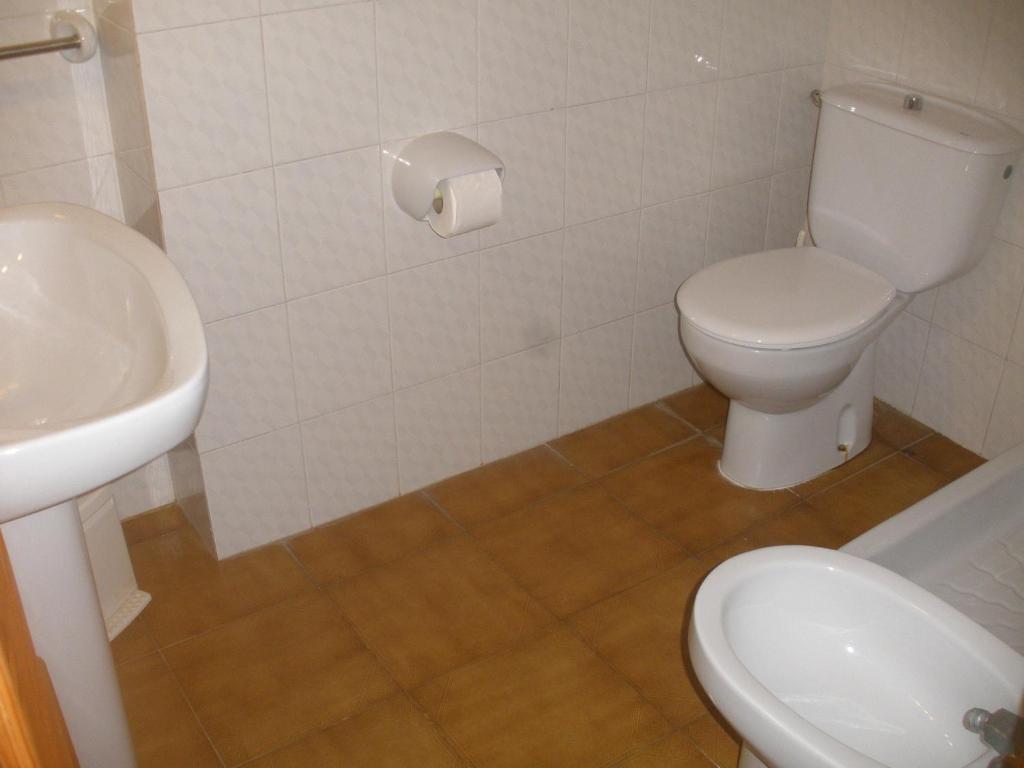 A bathroom at Apartamentos Can Jordi