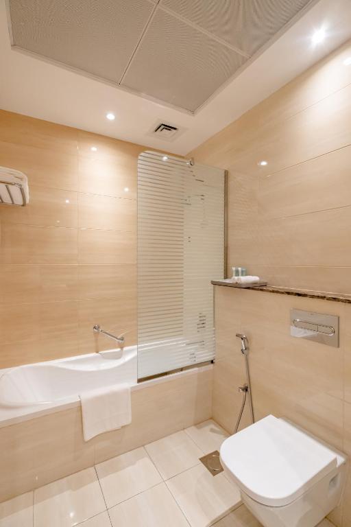 Koupelna v ubytování Peony Hotel