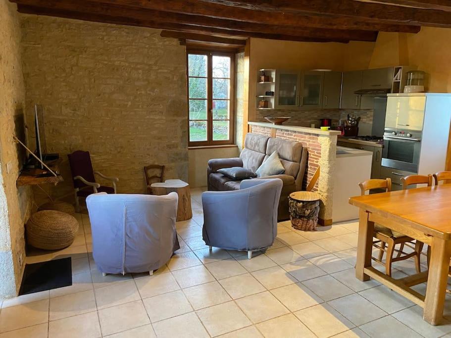 Kuchyňa alebo kuchynka v ubytovaní Notre petite maison dans la prairie