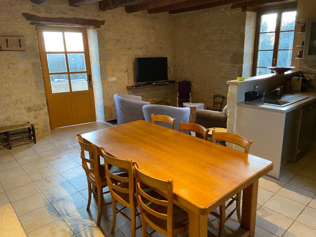 Kuchyňa alebo kuchynka v ubytovaní Notre petite maison dans la prairie
