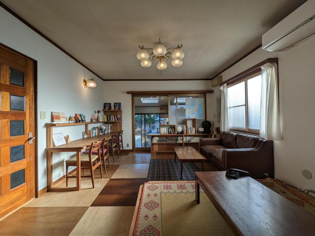 Posezení v ubytování Yuzan Guesthouse