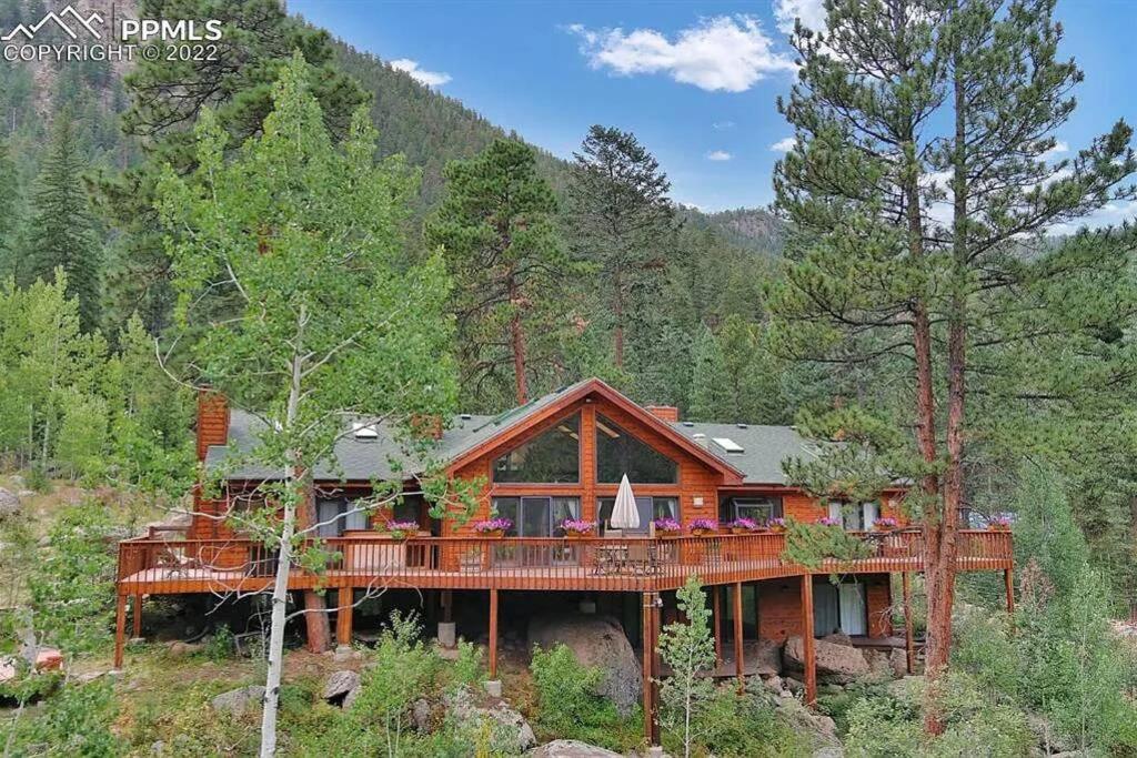 Cabin at Pike's Peak Falls, Green Mountain Falls (updated prices 2024)