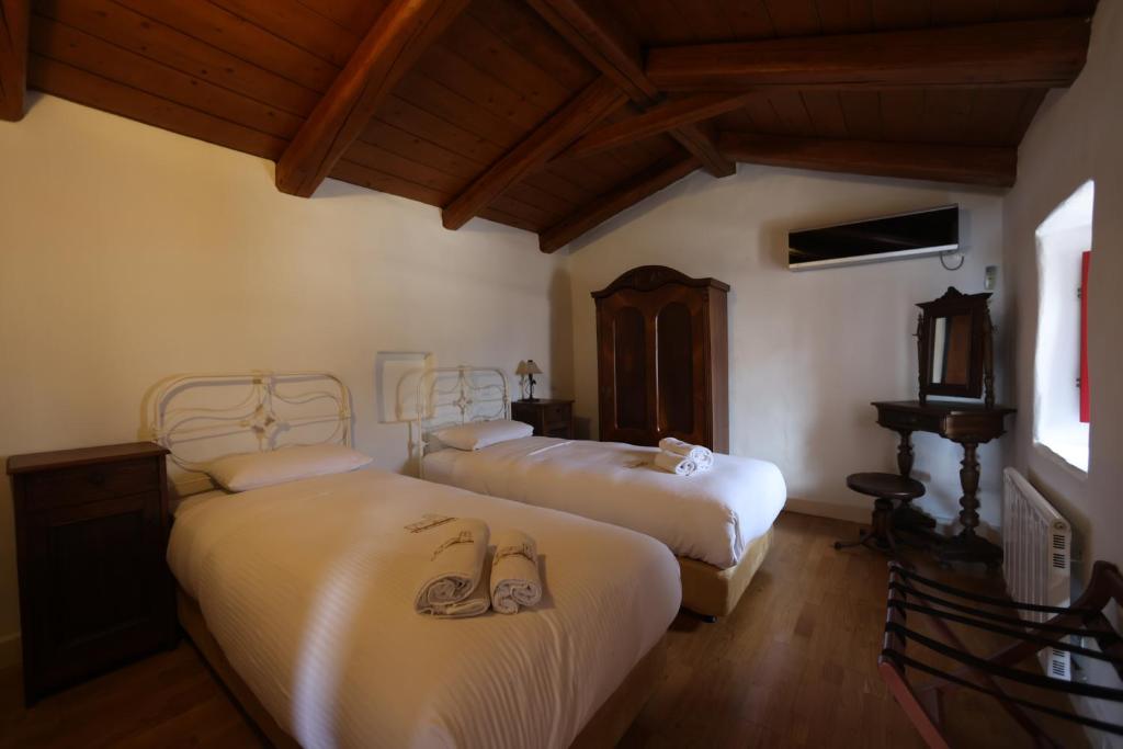 Lithos Stone Suites - 6