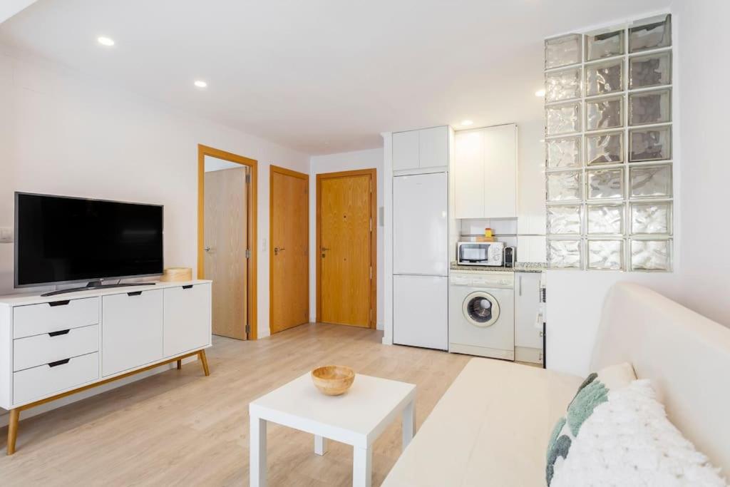 Kuchyň nebo kuchyňský kout v ubytování Coqueto apartamento junto a la playa.