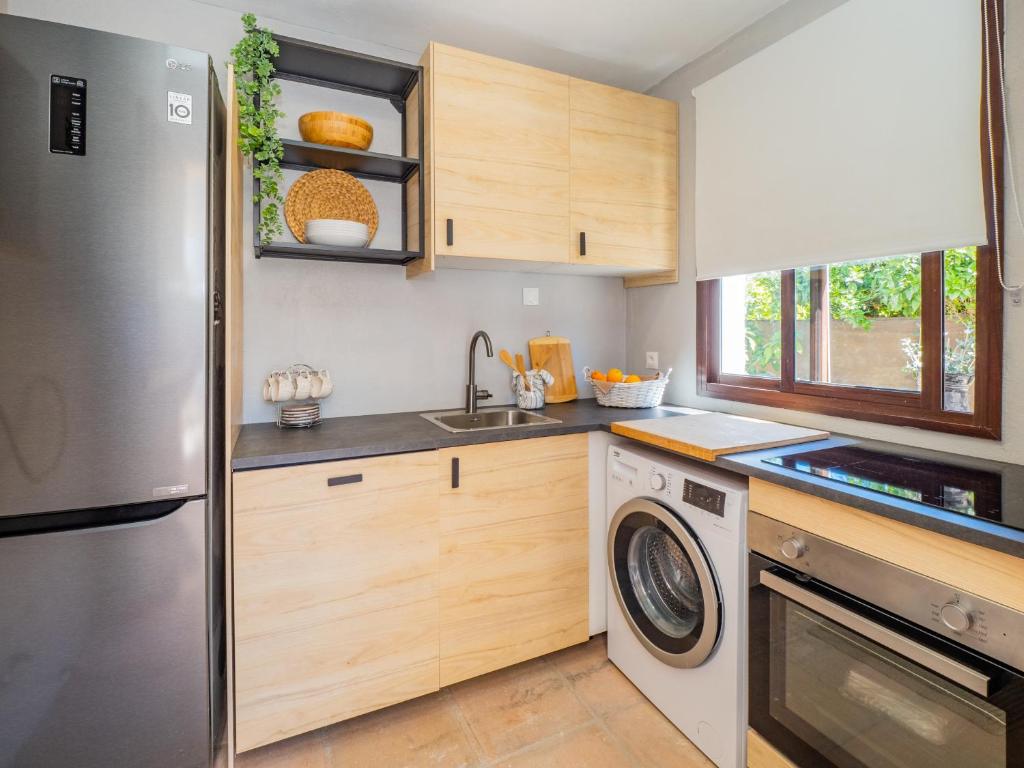 Kuchyň nebo kuchyňský kout v ubytování Cubo's Casa Lucia Private Pool