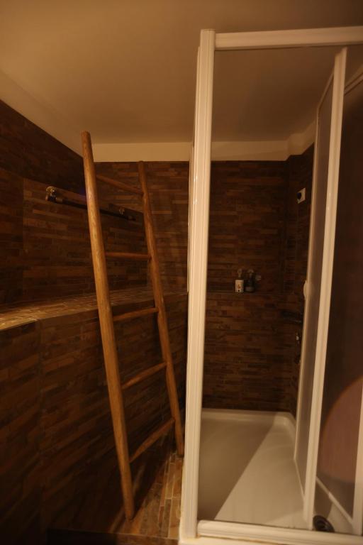 Lithos Stone Suites - 13