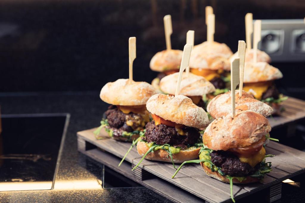 Hotel KINGS COURT - 13