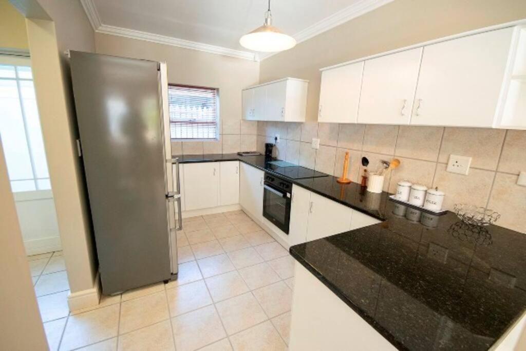 4244 River Club - Image 10