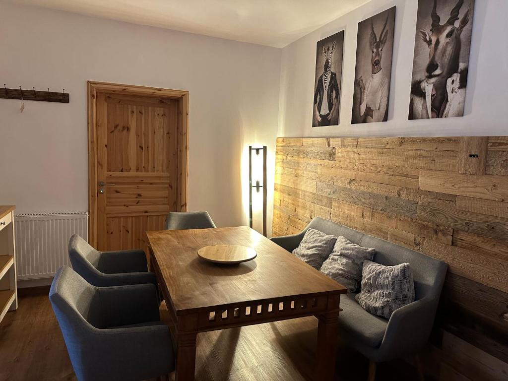 Ferienwohnungen Schweizerhaus - 10