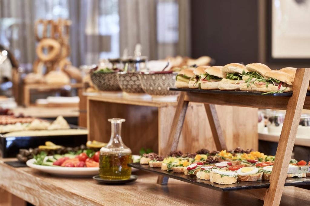 Sea View Cityscape Hotel - Resim 20