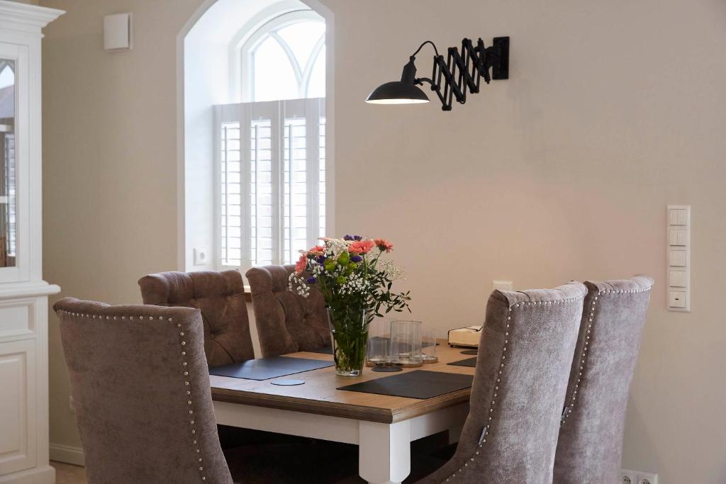 Posezení v ubytování Reethus "de Tweeling" Apartment EG