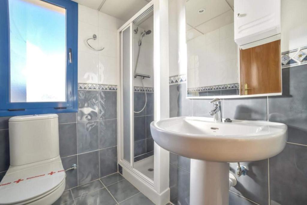 Kúpeľňa v ubytovaní Apartamento Cuellar 1 - PlusHolidays