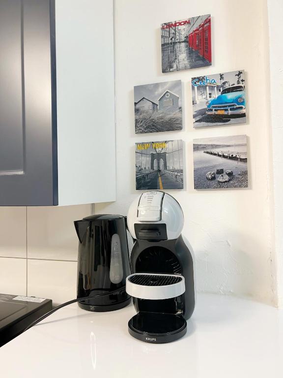 Zdjęcie z galerii obiektu 116 CHIC & COSY GRAND APPART MODERNE 65m2 HYPERCENTRE WIFI SMART TV NETFLIX w mieście Saint-Étienne