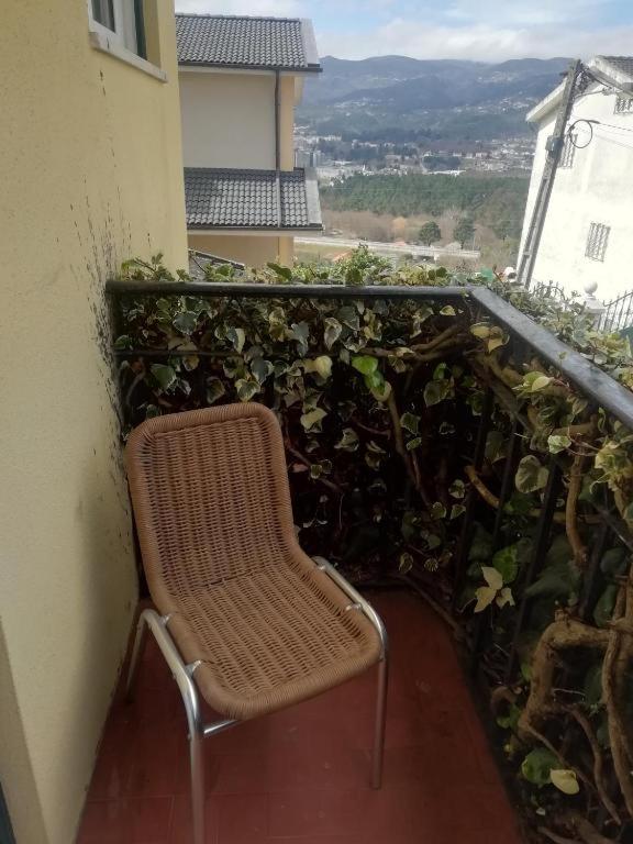 Nespecifikovaný výhled na hory nebo výhled na hory při pohledu z penzionu