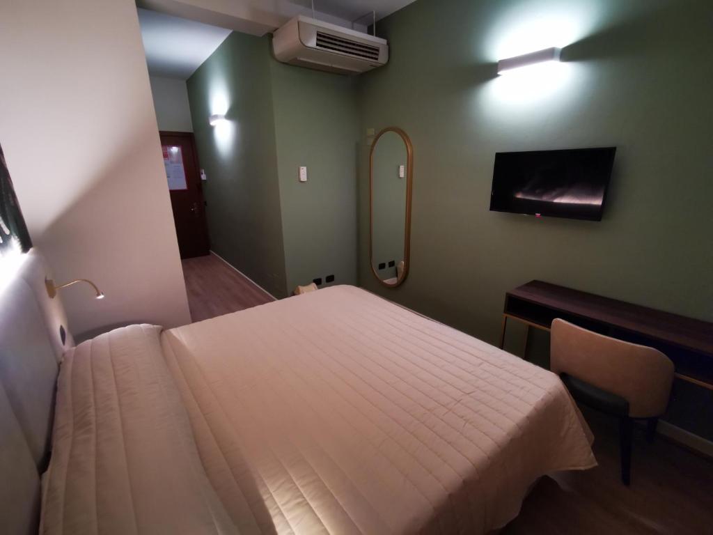 Hotel Balcony - Resim 12