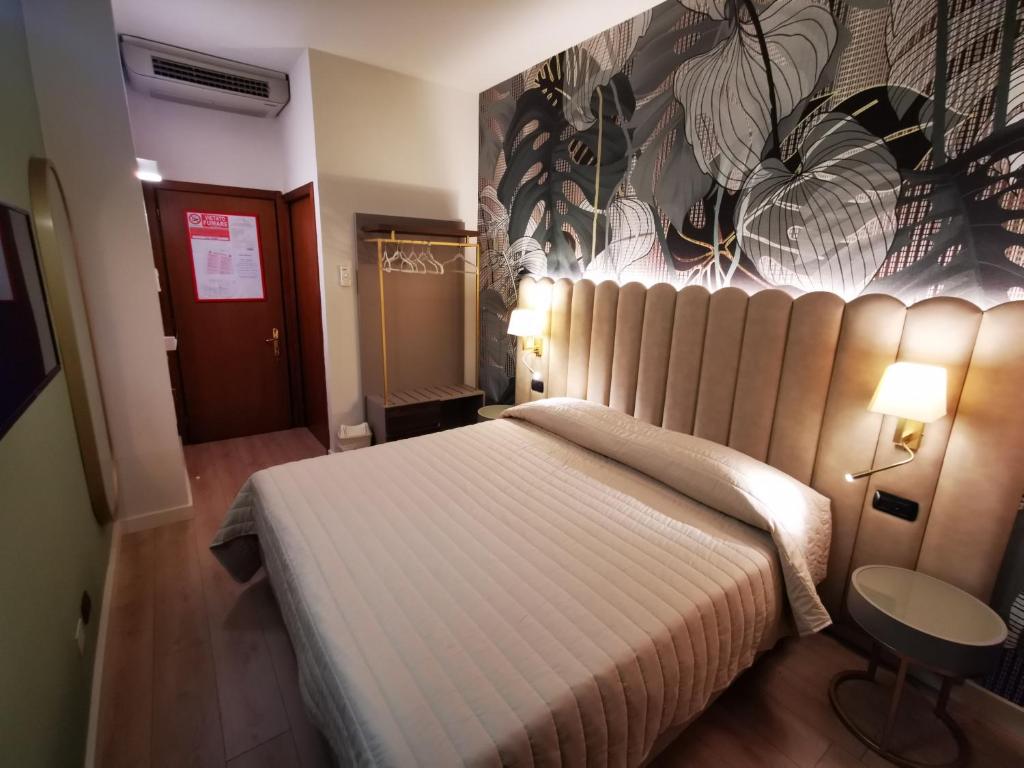 Hotel Balcony - Resim 17