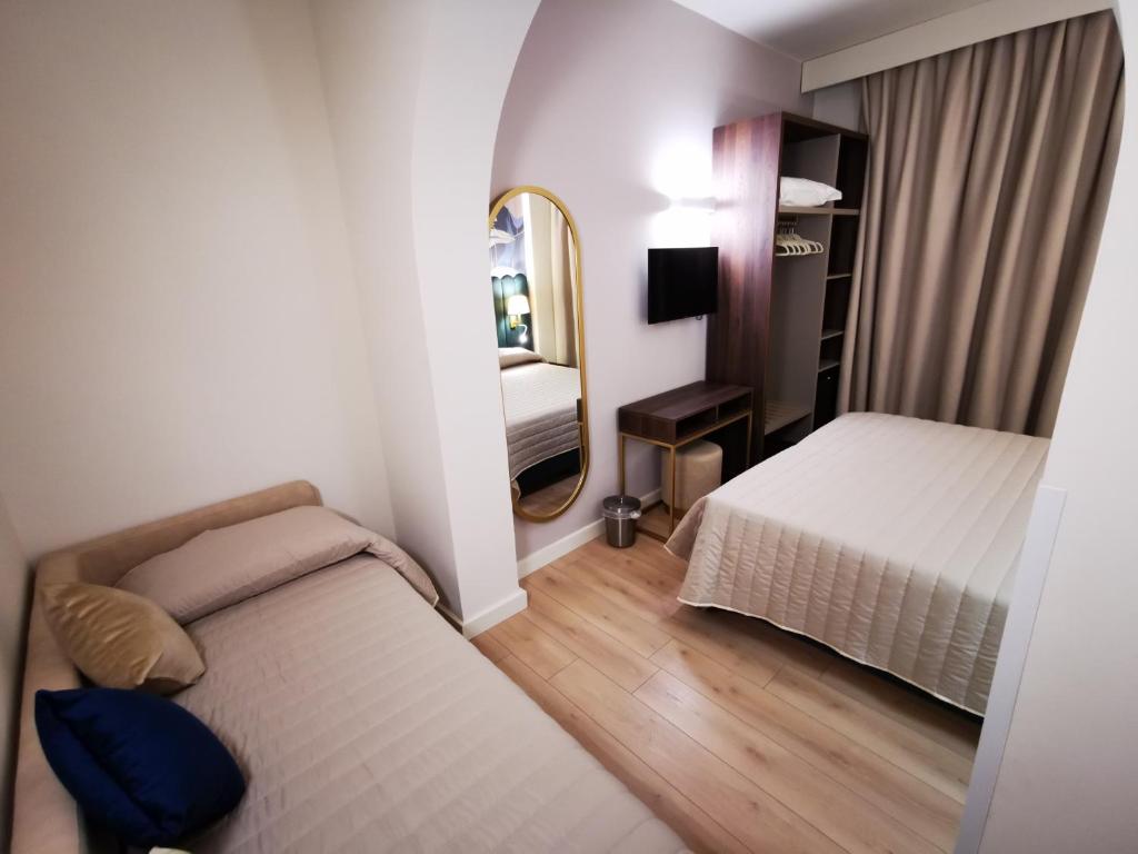 Hotel Balcony - Resim 21