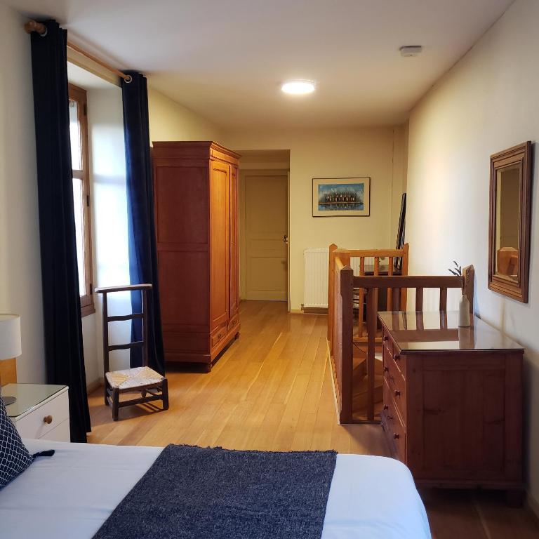 Gites Aubelle - La Maison Aubelle - Duplex Apartment
