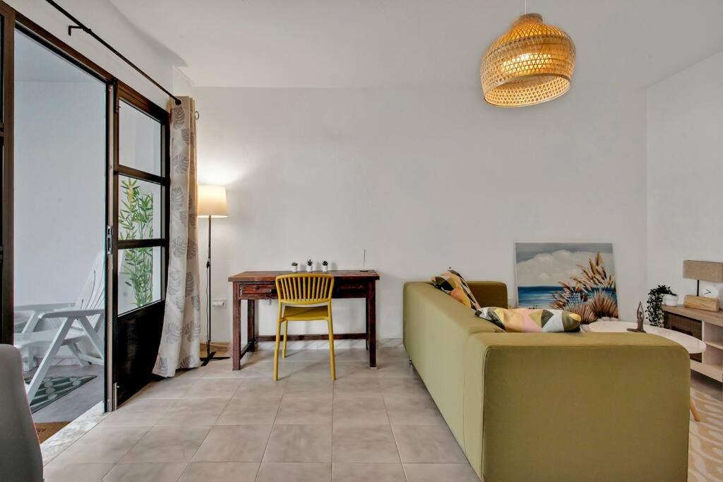 Posedenie v ubytovaní Casa Tornasol