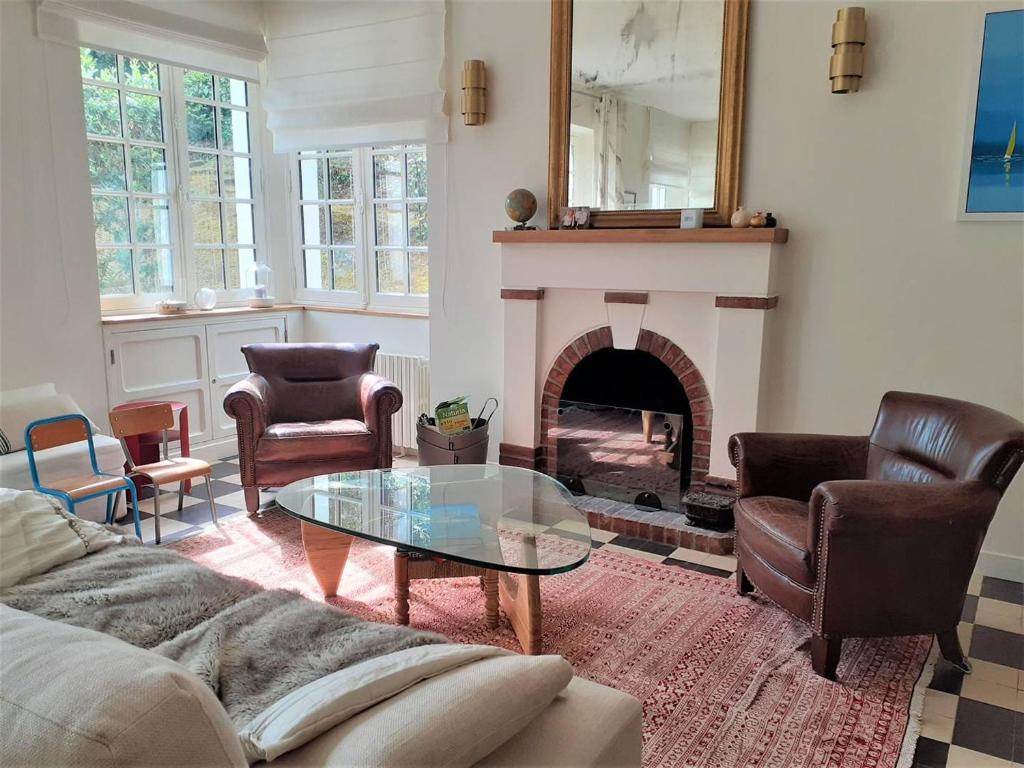 Zdjęcie z galerii obiektu Superbe villa familiale à 300m de la mer avec jardin, terrasse et tous équipements - FR-1-392-174 w mieście La Baule-Escoublac