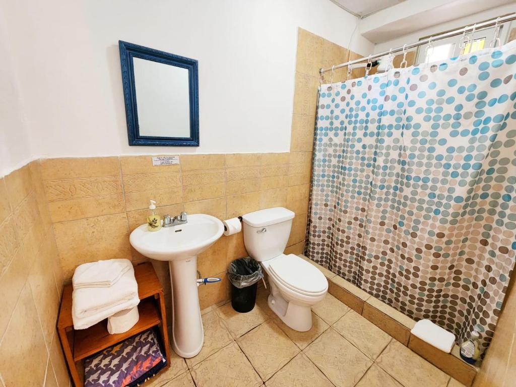 Un baño de Cerrito Tropical Eco Lodge