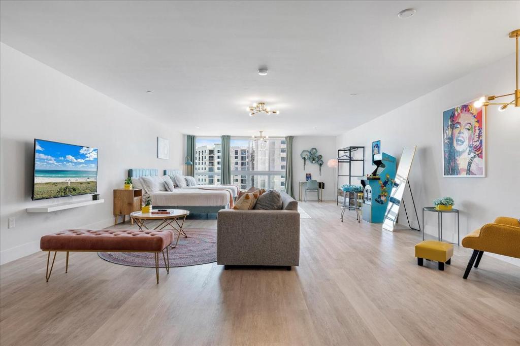 Lofts of Aventura - Desván