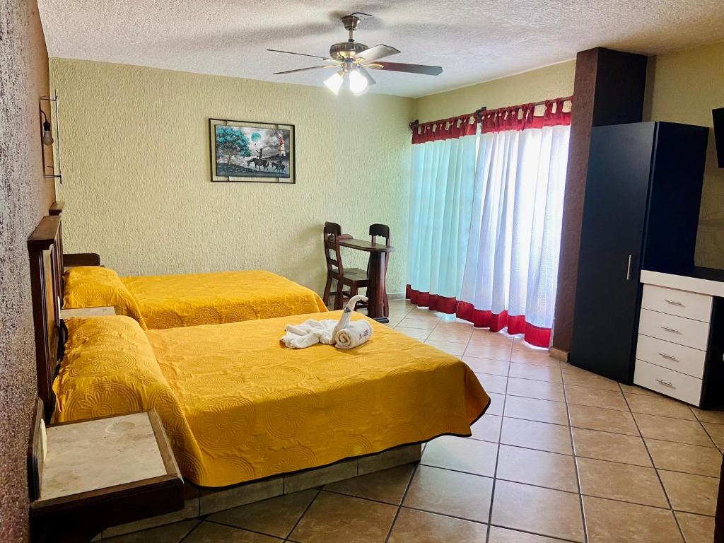 Hotel Cabañas Santa Cruz - 