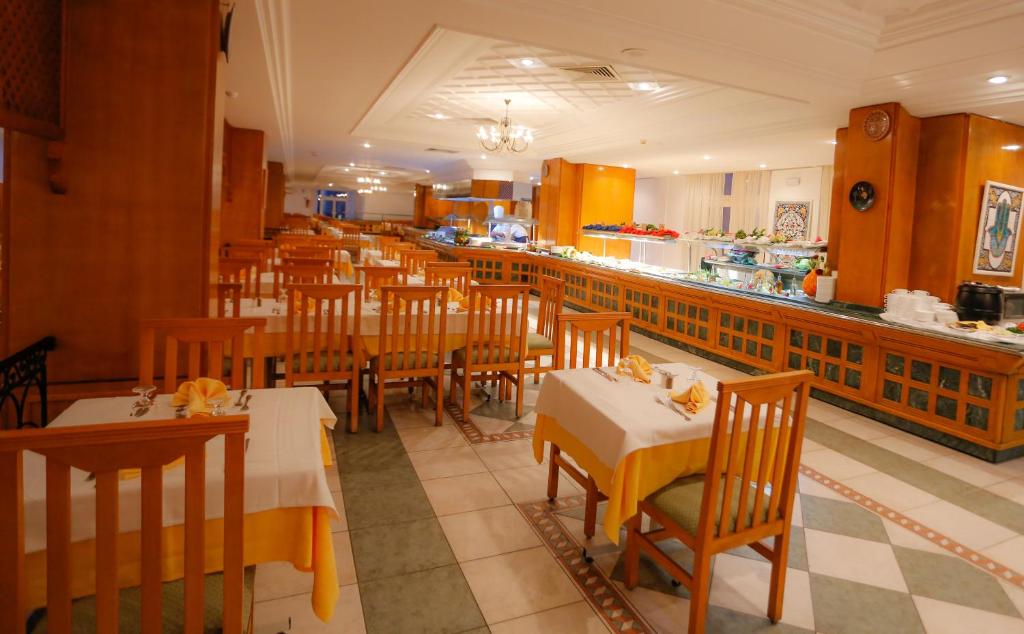 Restaurace v ubytování Al Jazira Beach & Spa- All Inclusive - Families and Couples Only