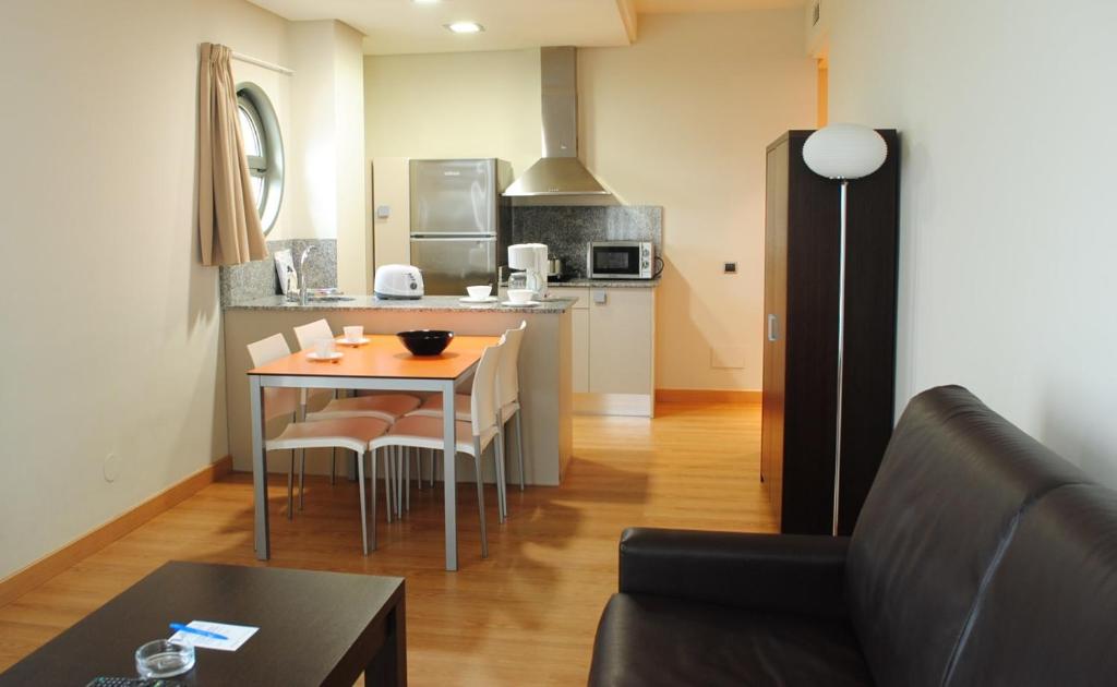 Apartamentos Maritimo Ris con garaje - Economy Apartment (2-4 Adults)