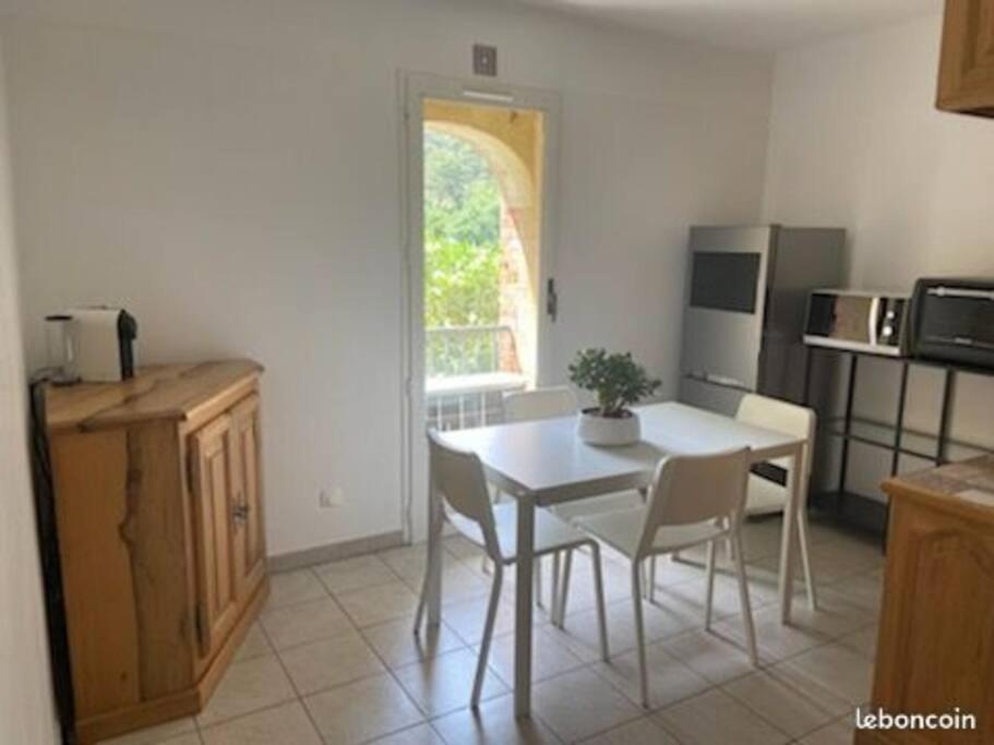 le provence avec piscine, climatisation et parking, Uzès (aktualisierte