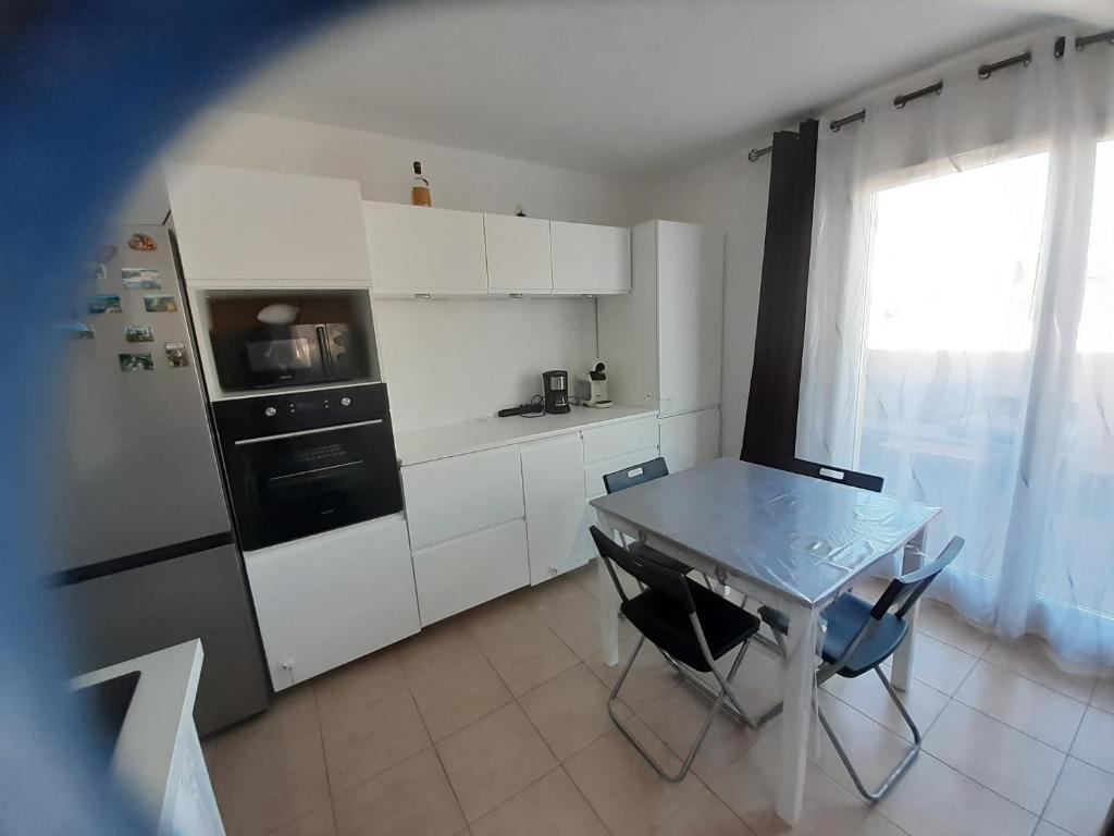 Dapur atau dapur kecil di Sous le soleil des Alpilles