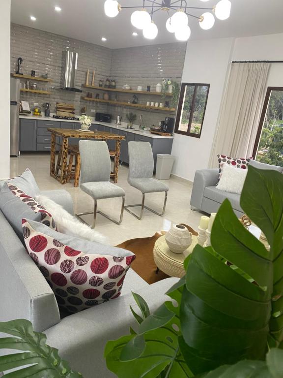 Posezení v ubytování Villa Mónaco Jarabacoa RD