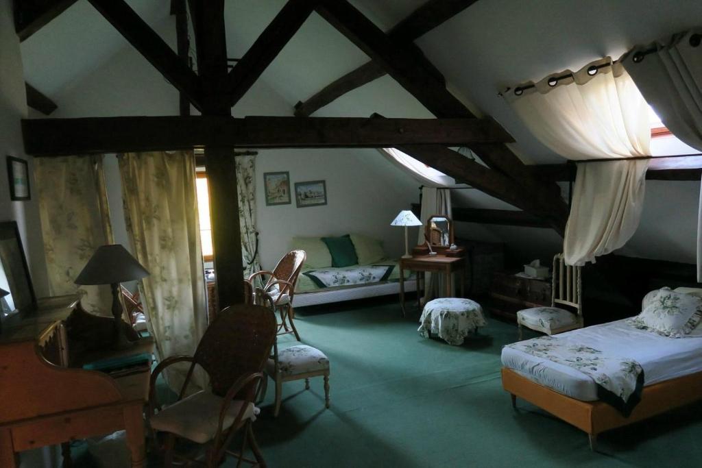 Chateau d'Ingrandes - Chambre Familiale Avec Salle De Bain
