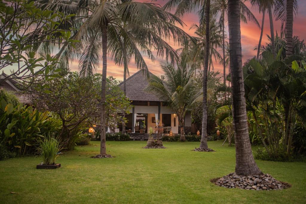 Zahrada ubytování Beach Villas Lombok