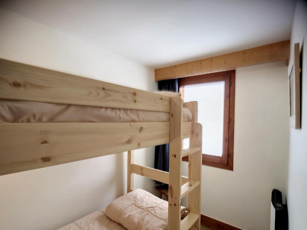 Posteľ alebo postele v izbe v ubytovaní Spacieux 3 pièces cabine, 6 pers, 62m² aux pieds des pistes, Les Bruyères, Les Menuires - FR-1-178-359