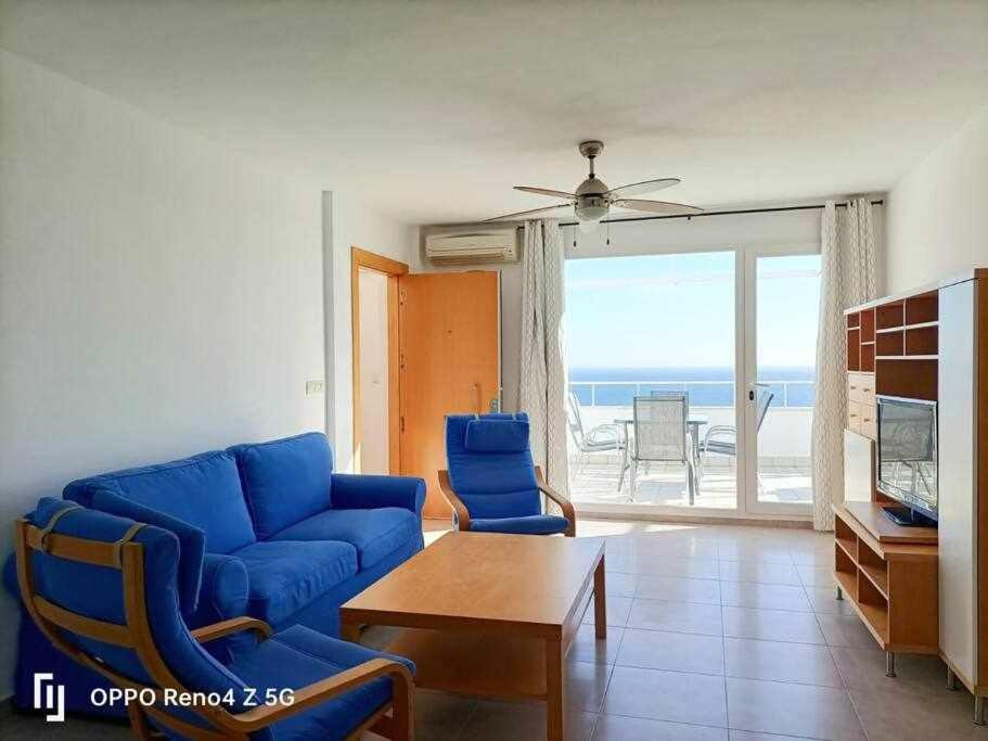 TV a/nebo společenská místnost v ubytování El Horizonte Piscina,Terraza y Vistas